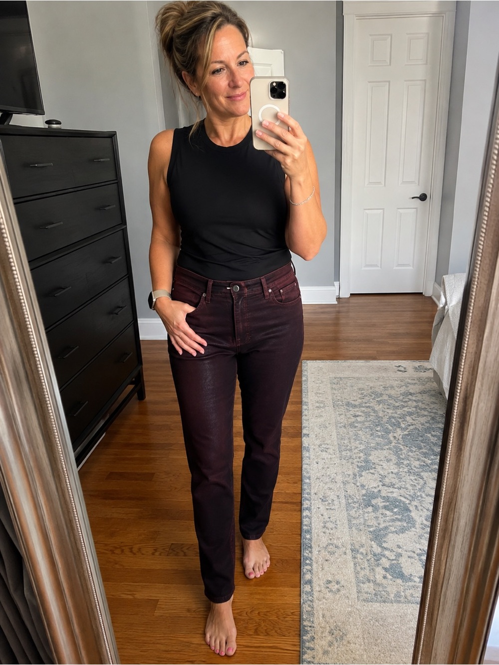 Guess Women's Skinny Jeans in Deep Burgundy